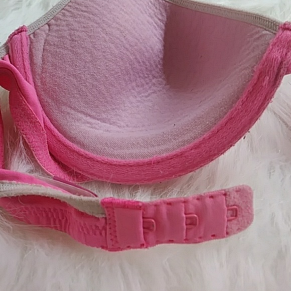 Victoria's Secret Hot Pink bra - Picture 5 of 6